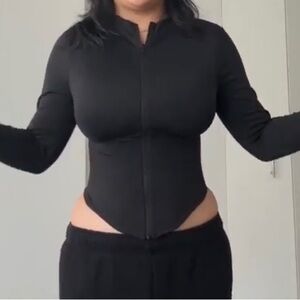 TAE Wm’s Surfy Corsety Jacket.